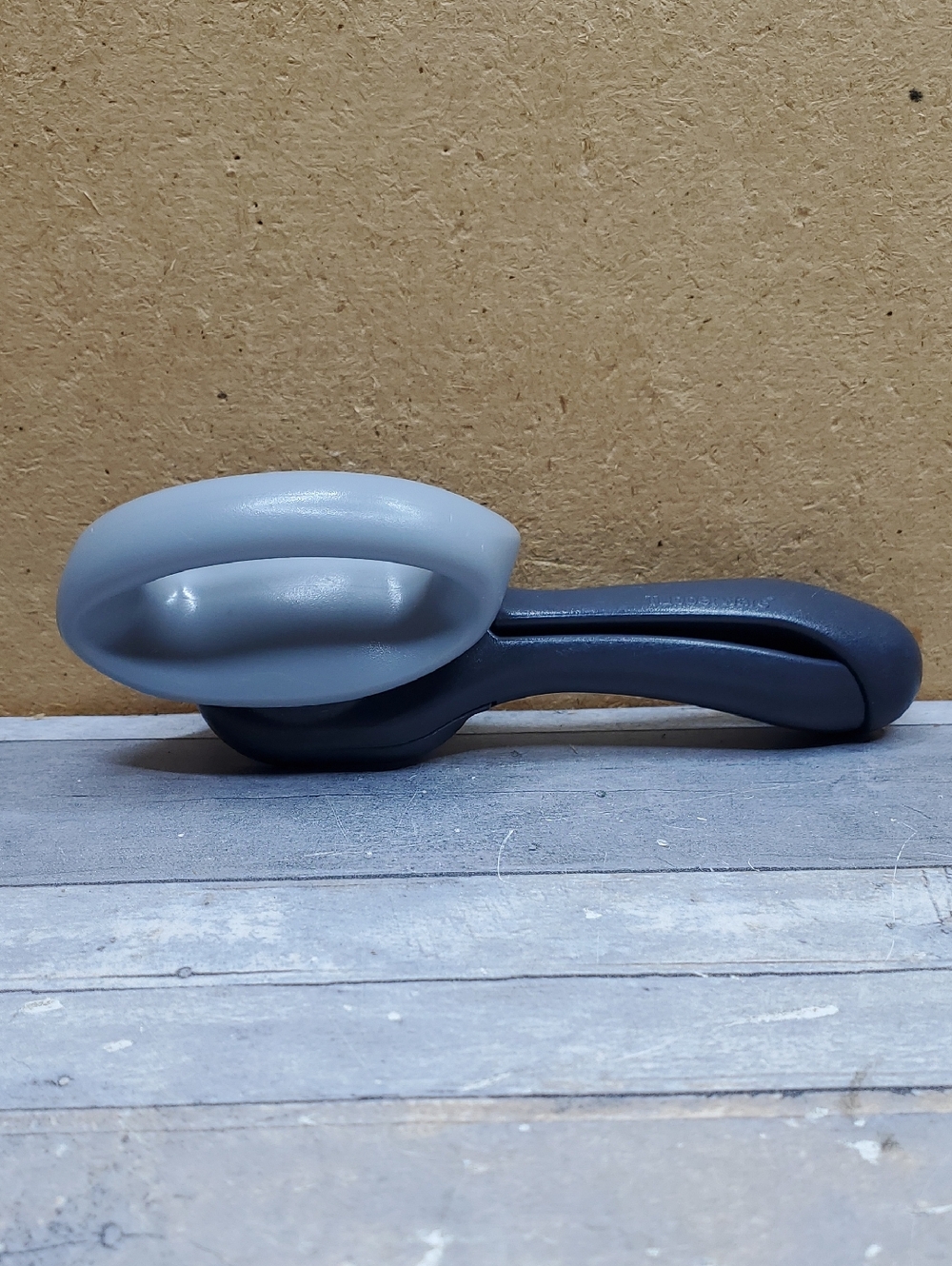 Tupperware Smooth Edge Can Opener Light Gray and Dark Gray